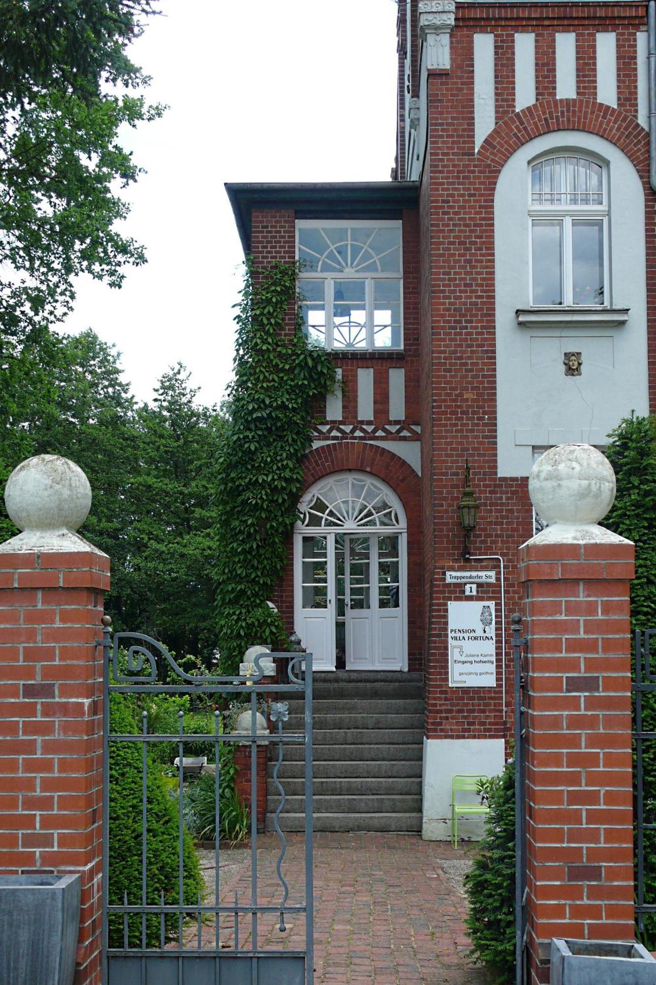Pension Villa Fortuna ลึบเบิน ภายนอก รูปภาพ